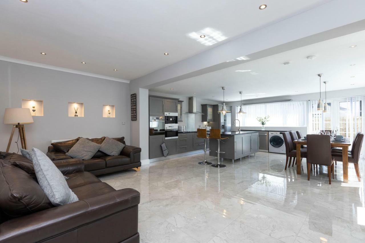 Chestnut House, Beautiful, Spacious & Comfortable Belfast Exterior photo