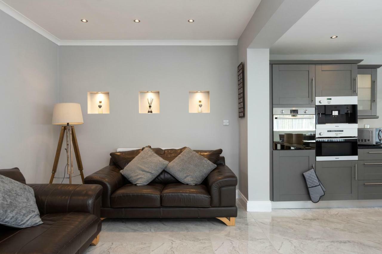 Chestnut House, Beautiful, Spacious & Comfortable Belfast Exterior photo